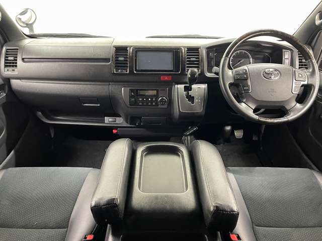 トヨタ ハイエースバン ２．０ スーパーＧＬ ダークプライムＩＩ ロングボディ R3年 () 99
