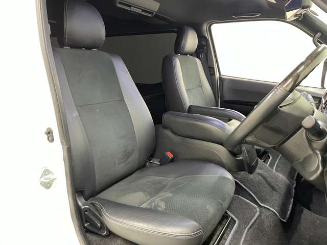 トヨタ ハイエースバン ２．０ スーパーＧＬ ダークプライムＩＩ ロングボディ R3年 () 99