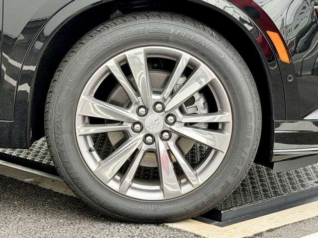 キャデラック ＸＴ６ プラチナム ４ＷＤ R5年 () 99