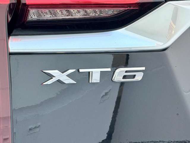 キャデラック ＸＴ６ プラチナム ４ＷＤ R8年 () 99