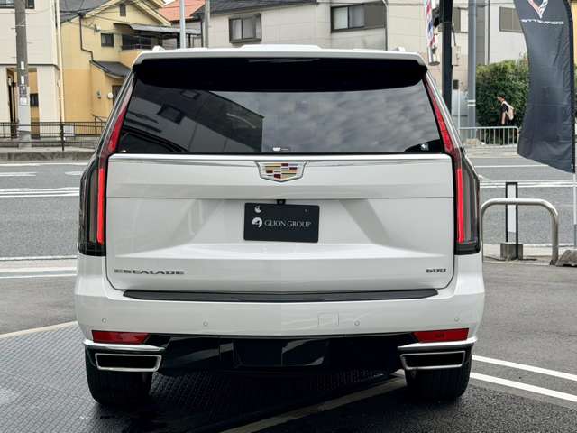 キャデラック エスカレード プラチナム ４ＷＤ R5年 () 99