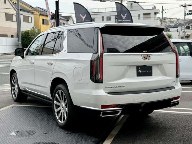 キャデラック エスカレード プラチナム ４ＷＤ R5年 () 99