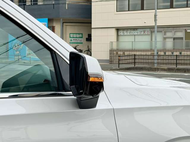 キャデラック エスカレード プラチナム ４ＷＤ R5年 () 99