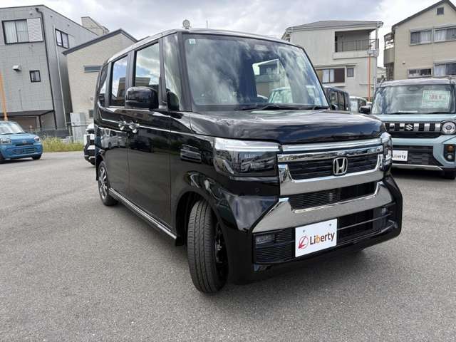 ホンダ Ｎ　ＢＯＸ カスタム ６６０ R8年 () 99