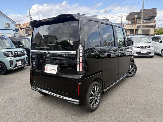 ホンダ Ｎ　ＢＯＸ カスタム ６６０ R8年 () 99