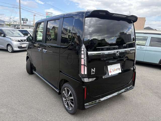 ホンダ Ｎ　ＢＯＸ カスタム ６６０ R8年 () 99