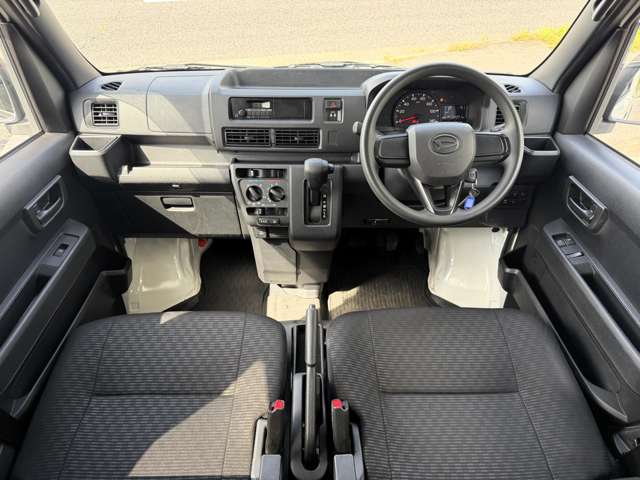 ダイハツ ハイゼットカーゴ ６６０ デラックス R4年 (近畿) 99