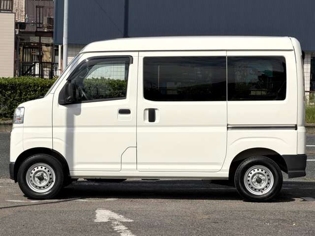ダイハツ ハイゼットカーゴ ６６０ デラックス R4年 (近畿) 99