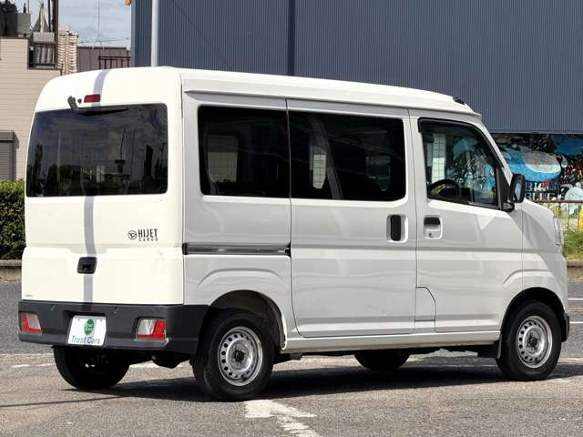 ダイハツ ハイゼットカーゴ ６６０ デラックス R4年 (近畿) 99
