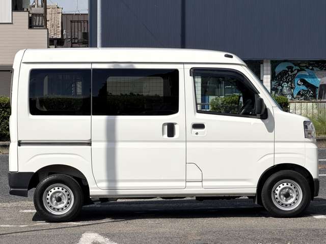 ダイハツ ハイゼットカーゴ ６６０ デラックス R4年 (近畿) 99