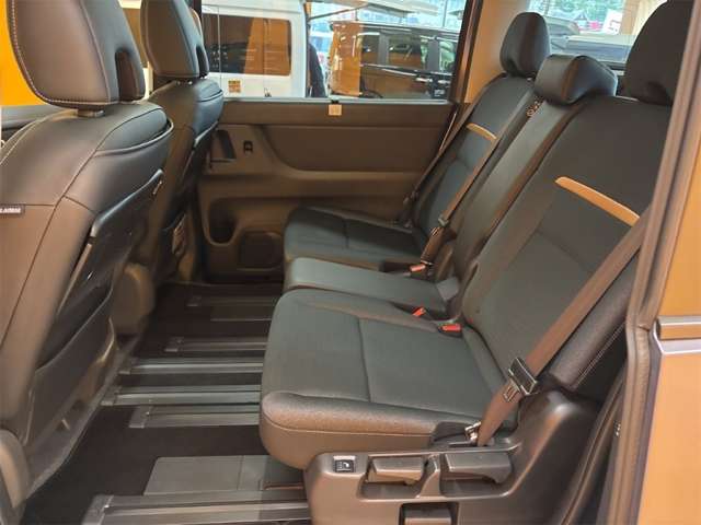 日産 セレナ １．４ Ｅ－ＰＯＷＥＲ ハイウェイスターＶ R8年 (近畿) 99