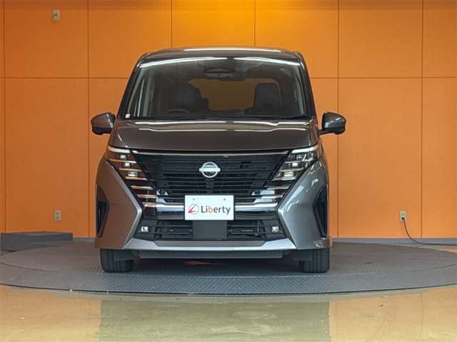 日産 セレナ １．４ Ｅ－ＰＯＷＥＲ ルキシオン R6年 (近畿) 99