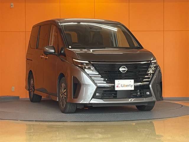 日産 セレナ １．４ Ｅ－ＰＯＷＥＲ ルキシオン R6年 (近畿) 99