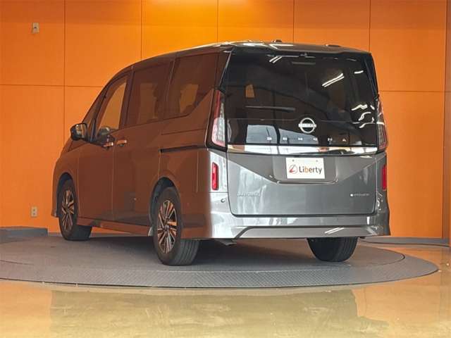 日産 セレナ １．４ Ｅ－ＰＯＷＥＲ ルキシオン R6年 (近畿) 99