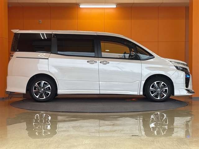 トヨタ ヴォクシー ２．０ ＺＳ 煌ＩＩ R2年 (近畿) 99