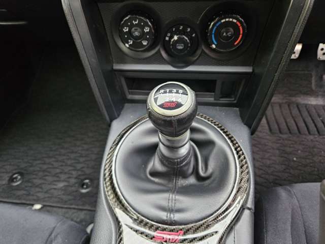 スバル ＢＲＺ ２．０ ＲＡ H25年 (中国) 99