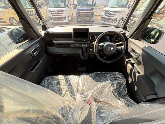 ホンダ Ｎ　ＢＯＸ カスタム ６６０ R8年 (四国) 99