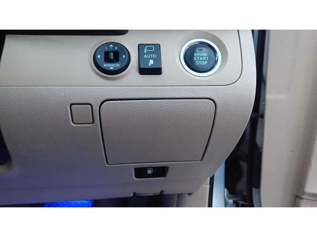 トヨタ クラウン ３．０ ロイヤルサルーン Ｉ－ＦＯＵＲ ４ＷＤ H20年 () 99