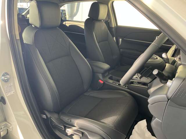ホンダ ヴェゼル １．５ Ｅ：ＨＥＶ Ｚ ４ＷＤ R8年 () 99