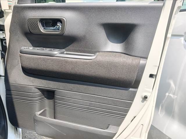 ホンダ Ｎ　ＢＯＸ カスタム ６６０ R8年 (関東) 99