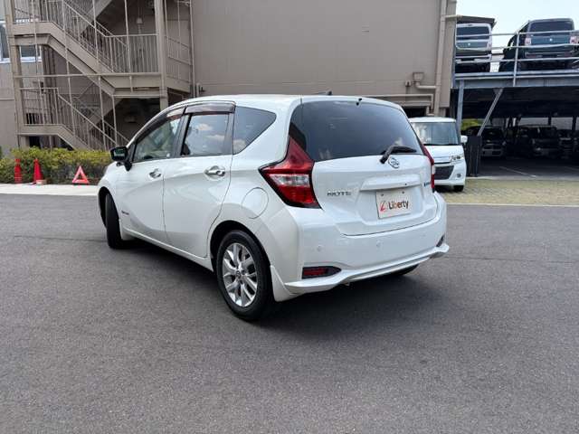 日産 ノート １．２ Ｅ－ＰＯＷＥＲ Ｘ H30年 (近畿) 99