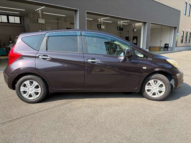 日産 ノート １．２ メダリスト H25年 (近畿) 99