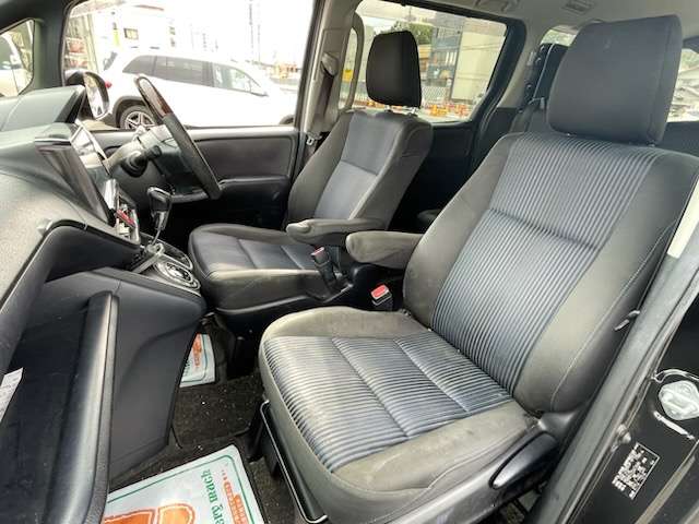 トヨタ ノア ２．０ ＳＩ H28年 (近畿) 99