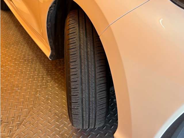 トヨタ ヤリス １．０ Ｇ R4年 (近畿) 99