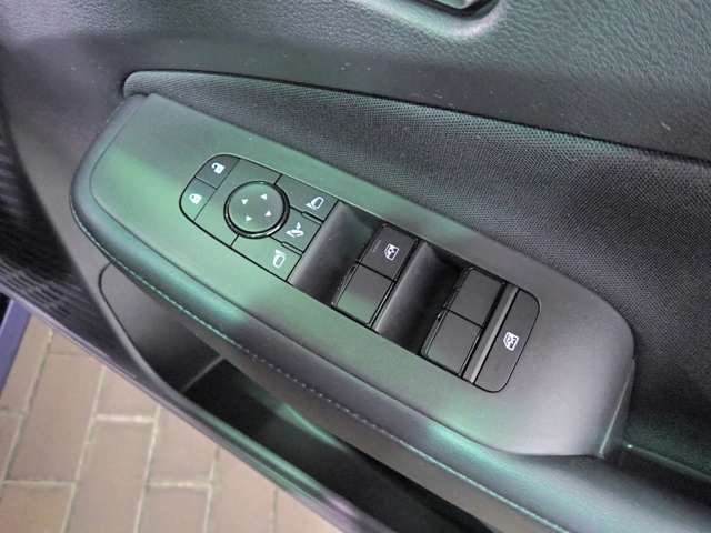日産 ノート １．２ Ｘ R7年 () 99