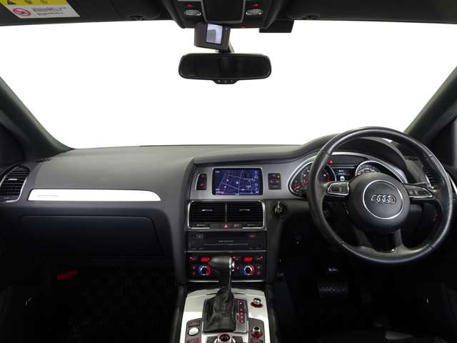 アウディ Ｑ７ ３．０ ＴＦＳＩ クワトロ Ｓラインパッケージ ４ＷＤ H24年 (関東) 99