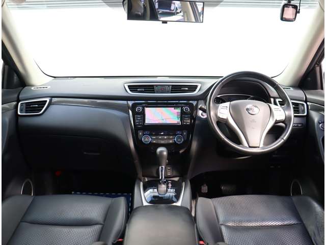 日産 エクストレイル ２．０ ２０ＸＴ エマージェンシーブレーキパッケージ ３列車 ４ＷＤ H28年 () 99