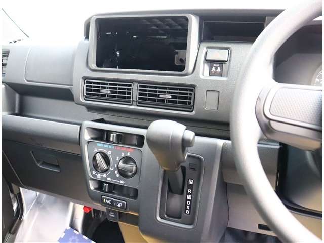 ダイハツ ハイゼットカーゴ ６６０ デラックス R8年 () 99