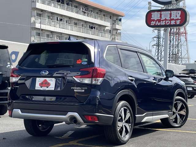 スバル フォレスター　ハイブリッド ２．０ アドバンス ４ＷＤ R2年 () 99