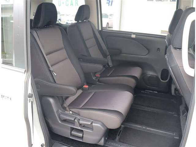 日産 セレナ １．２ Ｅ－ＰＯＷＥＲ ハイウェイスター Ｖ R4年 () 99