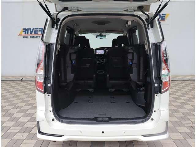 日産 セレナ １．２ Ｅ－ＰＯＷＥＲ ハイウェイスター Ｖ R4年 () 99
