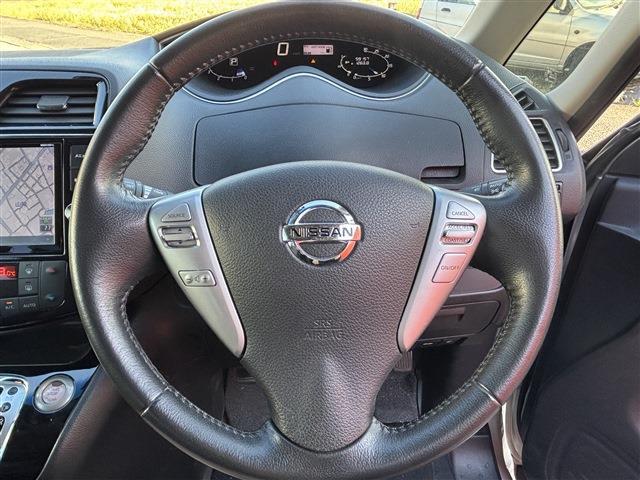 日産 セレナ ２．０ ハイウェイスター Ｖセレクション＋ＳＡＦＥＴＹＩＩ Ｓ－ＨＹＢＲＩＤ H27年 (東海) 99