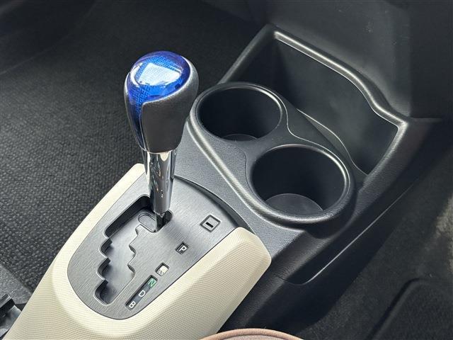 トヨタ アクア １．５ Ｇ H24年 (東海) 99