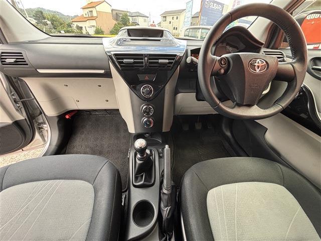 トヨタ ｉＱ １．３ １３０Ｇ ＭＴ H27年 (東海) 99