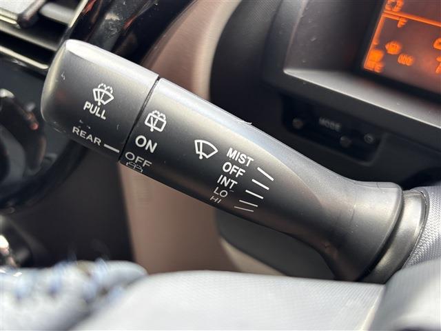 トヨタ ｉＱ １．３ １３０Ｇ ＭＴ H27年 (東海) 99