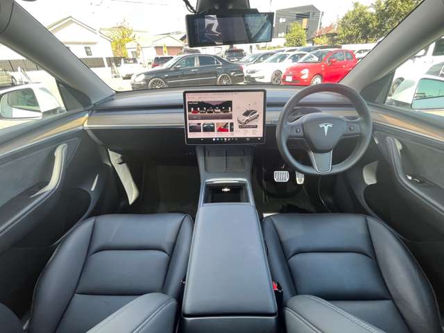 テスラ モデルＹ ＲＷＤ R4年 (東海) 99