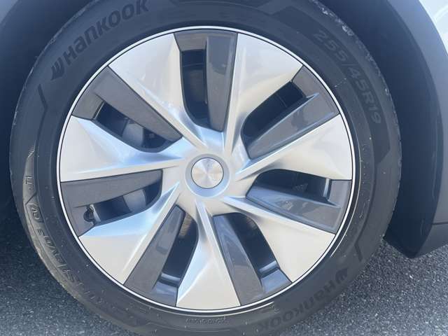 テスラ モデルＹ ＲＷＤ R4年 (東海) 99