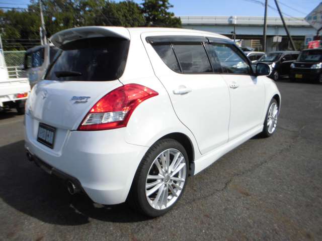 スズキ スイフト １．６ スポーツ H27年 (東海) 99