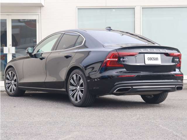 ボルボ Ｓ６０ Ｔ５　インスクリプション R1年 (東海) 99