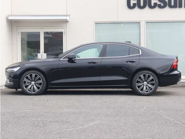 ボルボ Ｓ６０ Ｔ５　インスクリプション R1年 (東海) 99