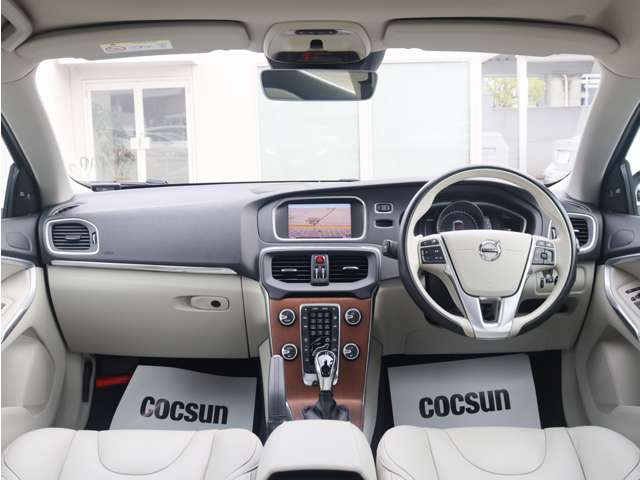 ボルボ Ｖ４０ Ｔ３　インスクリプション H30年 (東海) 99