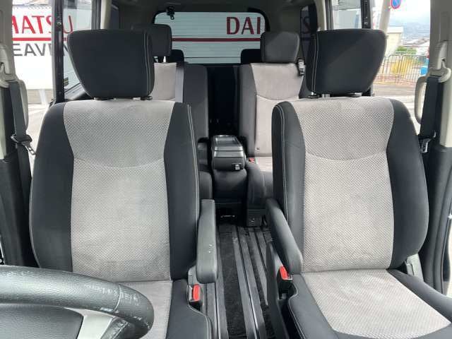 日産 セレナ ２．０ ライダー ブラックライン Ｓ－ＨＹＢＲＩＤ H25年 (近畿) 99