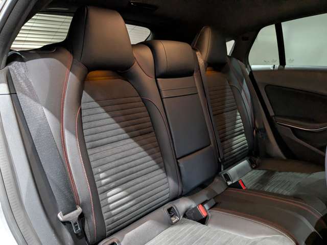 メルセデスベンツ ＣＬＡシューティングブレーク ＣＬＡ１８０　スポーツ H29年 () 99