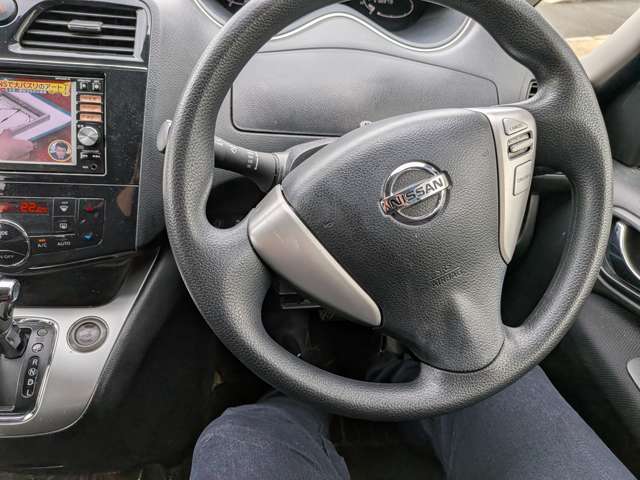 日産 セレナ ２．０ ２０Ｘ Ｓ－ＨＹＢＲＩＤ H25年 () 99