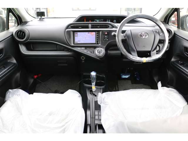 トヨタ アクア １．５ Ｌ H28年 (関東) 99