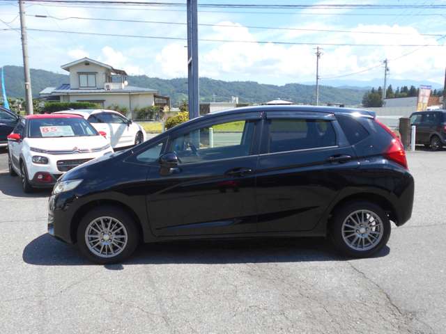 ホンダ フィット １．３ １３Ｇ Ｆパッケージ ４ＷＤ H26年 () 99